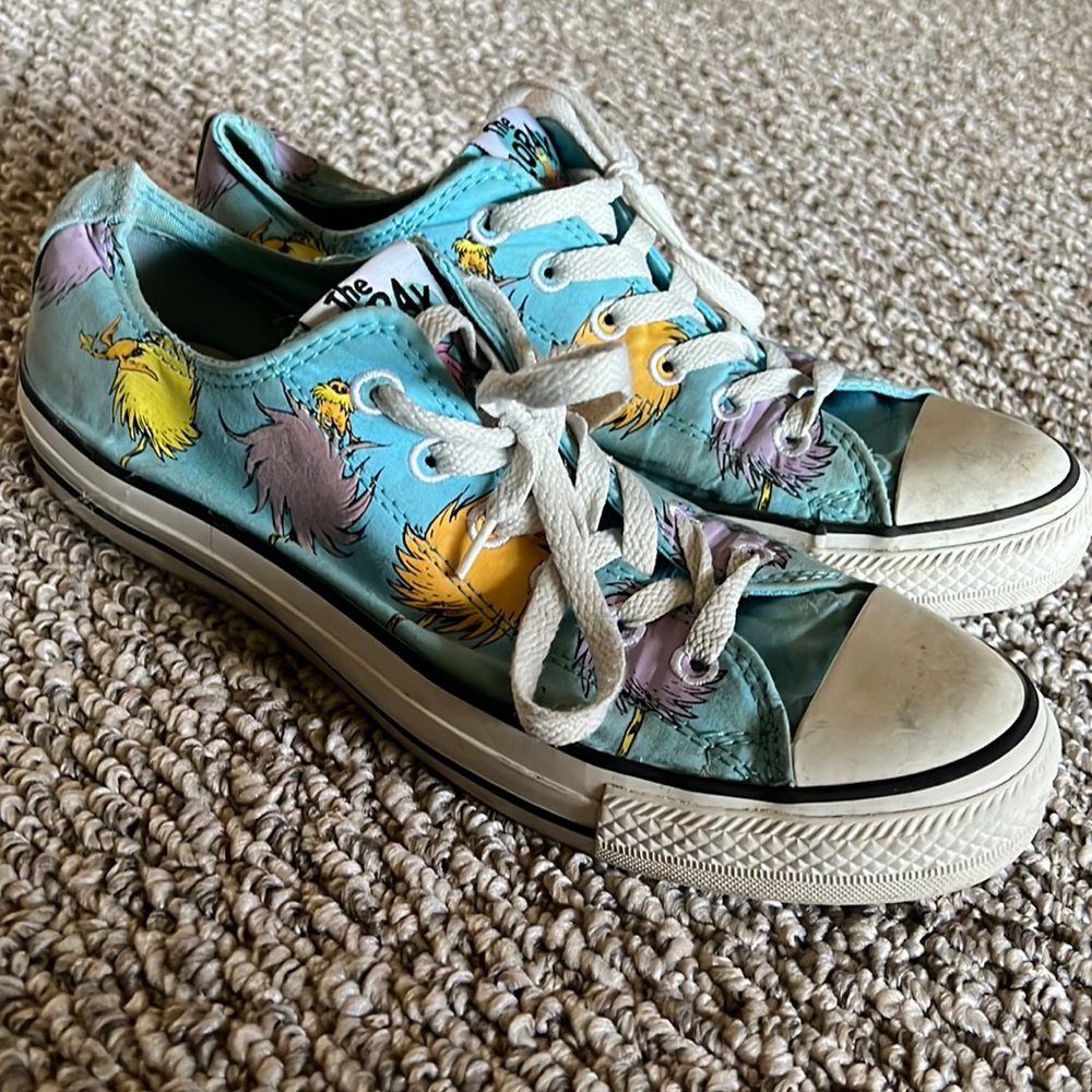 Converse Dr Seuss the Lorax all star Chuck Taylor size 7m 9w